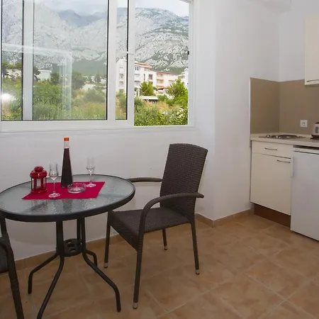 Apartment Blazevic *
