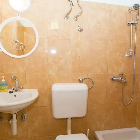 Blazevic Apartment Makarska