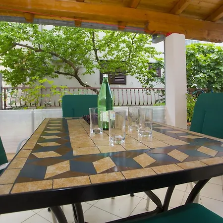 Apartment Blazevic *