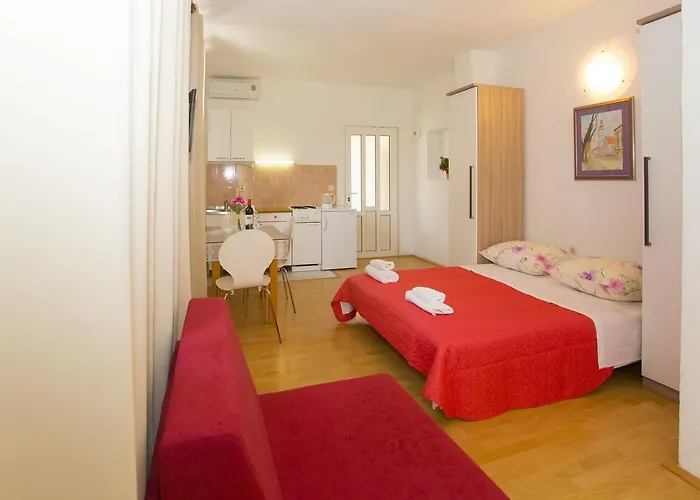 Blazevic Apartment Makarska